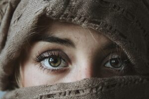 Your Brain Isn’t Neutral, The Psychology Behind Everyday Bias